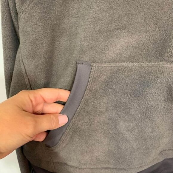 𝅺WOMAN’S ultra plush pullover coat. Lots of stretch. NWT. Size M. Charcoal gray. - Picture 6 of 10